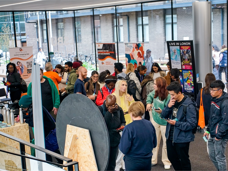 crowd of students looking at stalls at Freshers' Fair